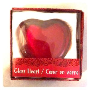 Glass heart paperweight